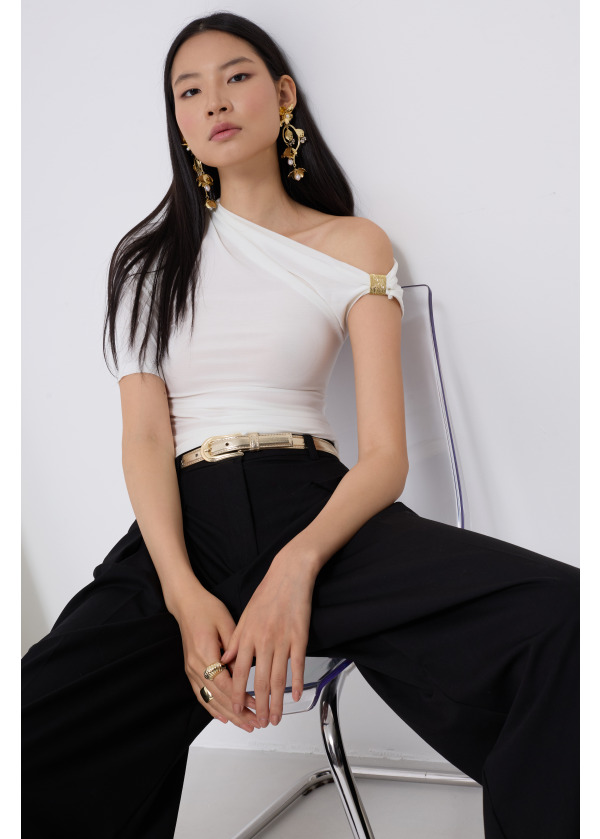 Aksesuar Detay Cutout Bluz