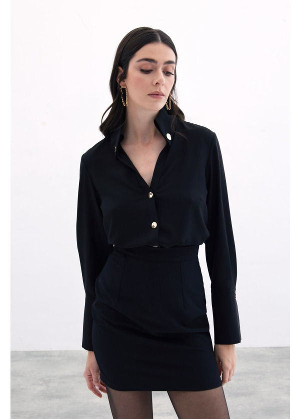 Siyah Çıt Çıt Detaylı Gömlek