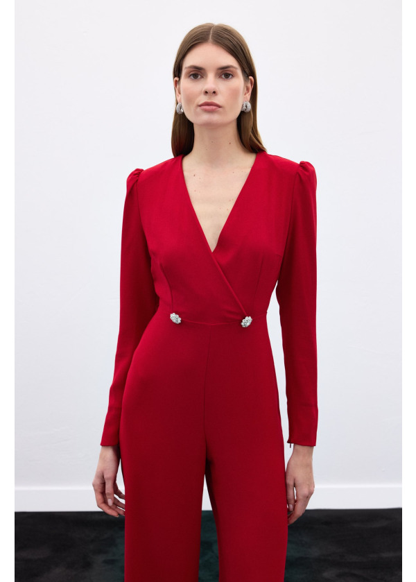 Kırmızı Kruvaze Süs Taşlı Krep Tulum