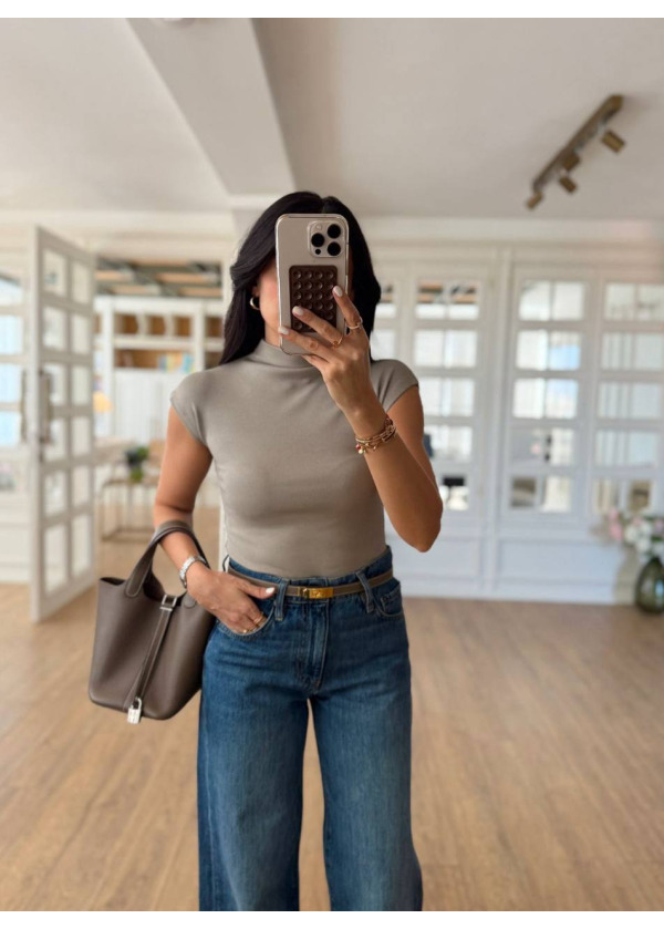 Vizon  yarım kol balıkçı yaka tişört