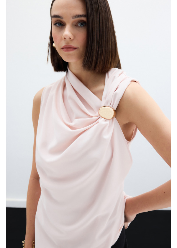 Tek Omuz Aksesuarlı Bluz